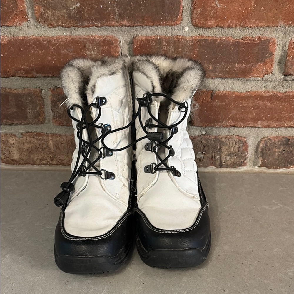 Totes Black and White Winter Boots with Faux Fur